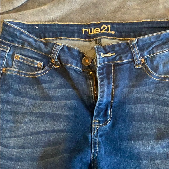 Jeans - Picture 2 of 2